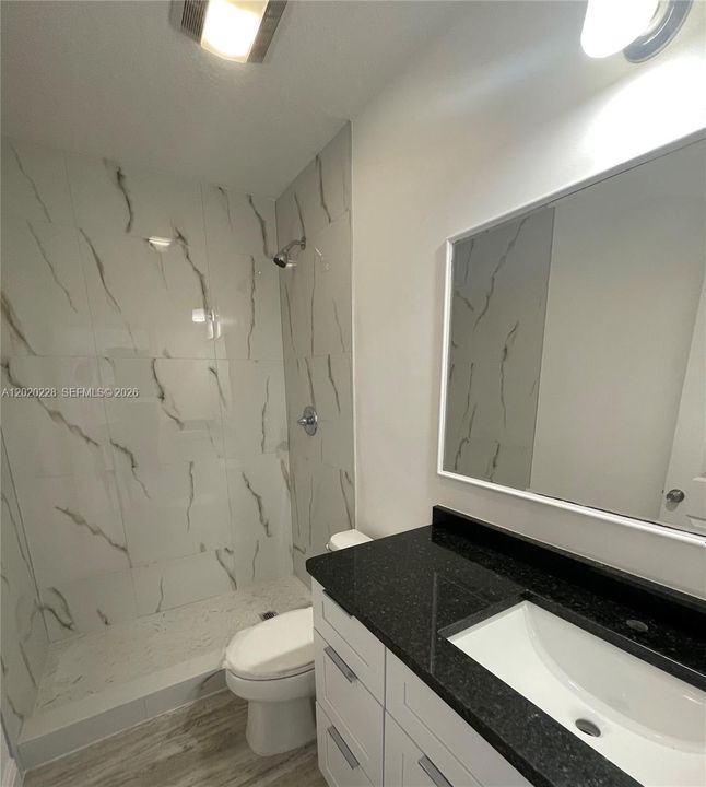 В аренду: $2,400 (0 спален, 3 ванн, 1720 Квадратных фут)