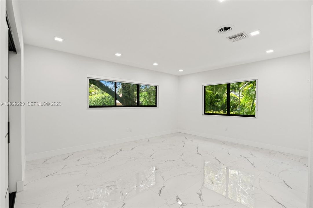 En Renta: $19,900 (5 camas, 4 baños, 3286 Pies cuadrados)