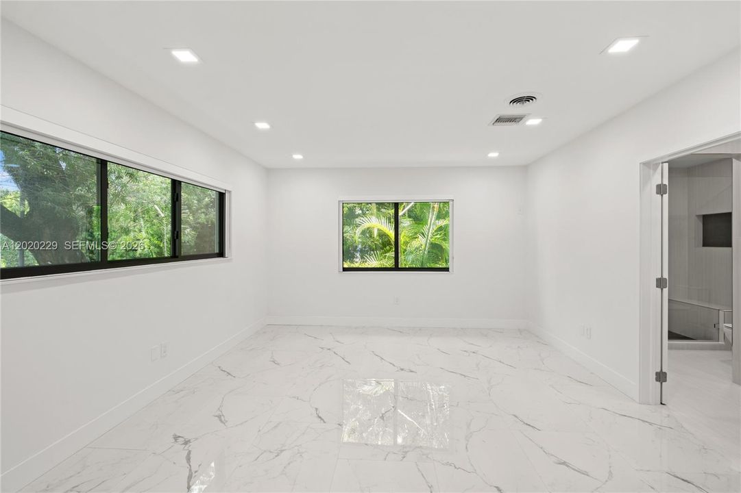 En Renta: $19,900 (5 camas, 4 baños, 3286 Pies cuadrados)