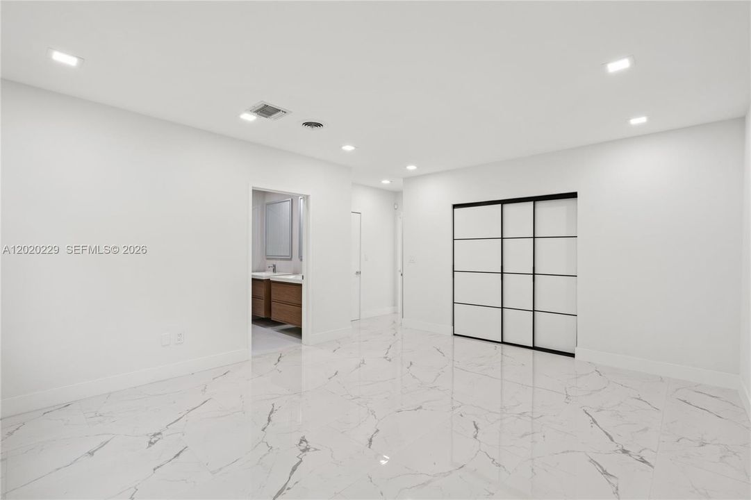 En Renta: $19,900 (5 camas, 4 baños, 3286 Pies cuadrados)