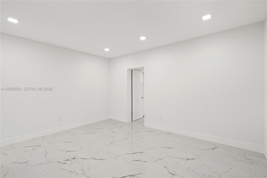 En Renta: $19,900 (5 camas, 4 baños, 3286 Pies cuadrados)