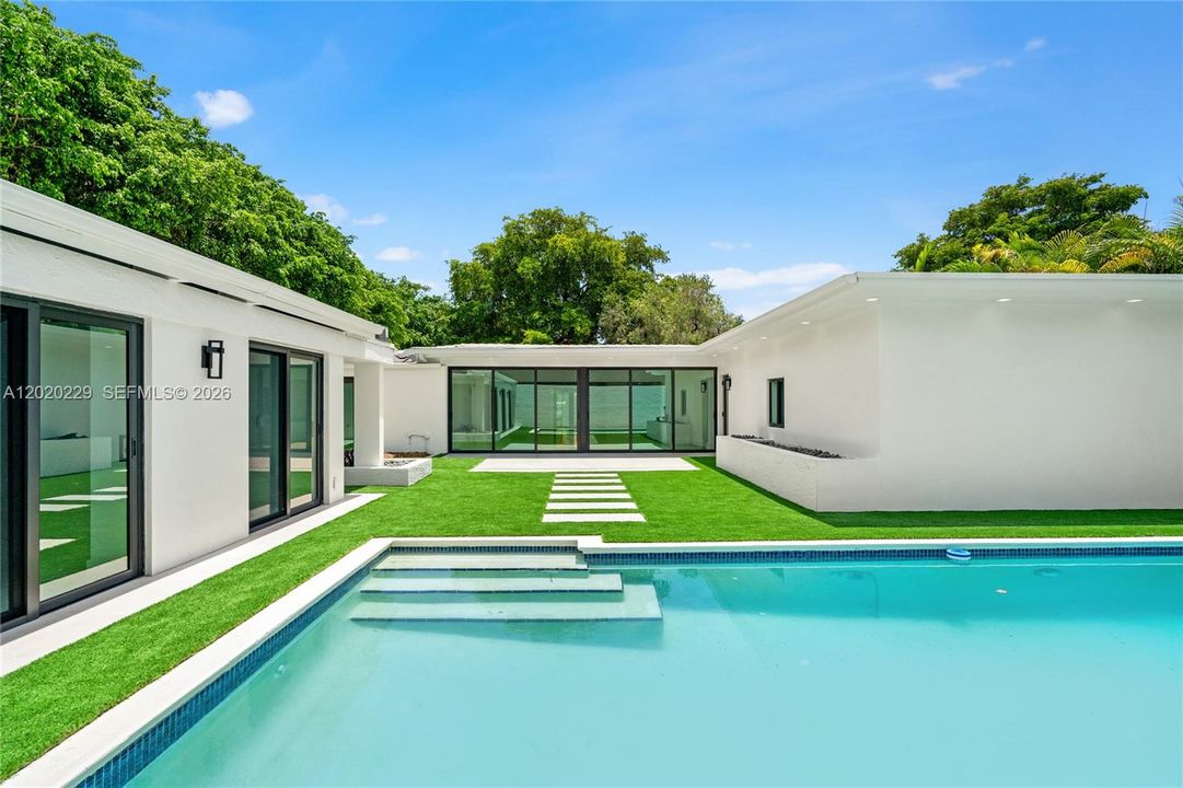 En Renta: $19,900 (5 camas, 4 baños, 3286 Pies cuadrados)