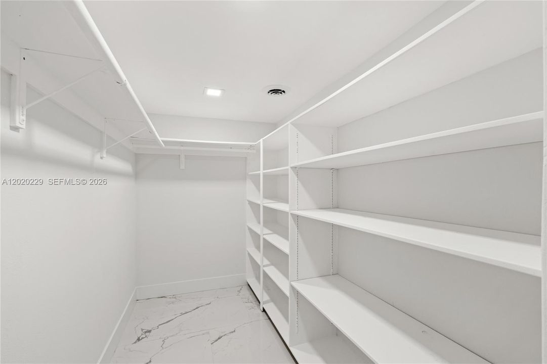 En Renta: $19,900 (5 camas, 4 baños, 3286 Pies cuadrados)