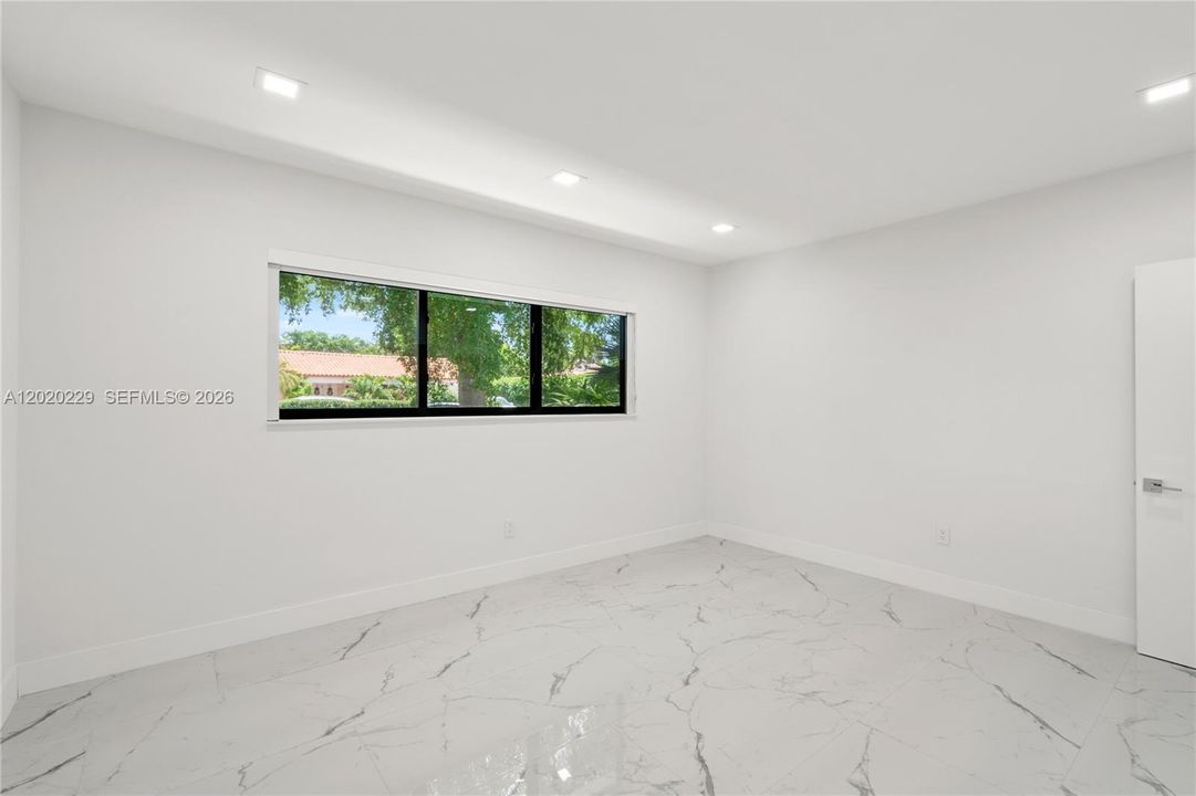 En Renta: $19,900 (5 camas, 4 baños, 3286 Pies cuadrados)