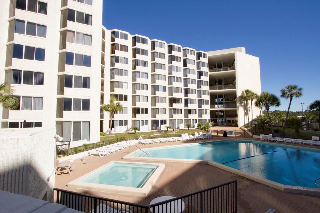 Top of the Gulf Amenities 1