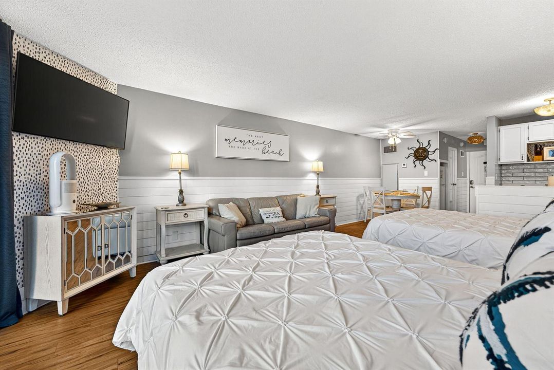 23-PANHANDLE - 8817 THOMAS DR A114 - 16