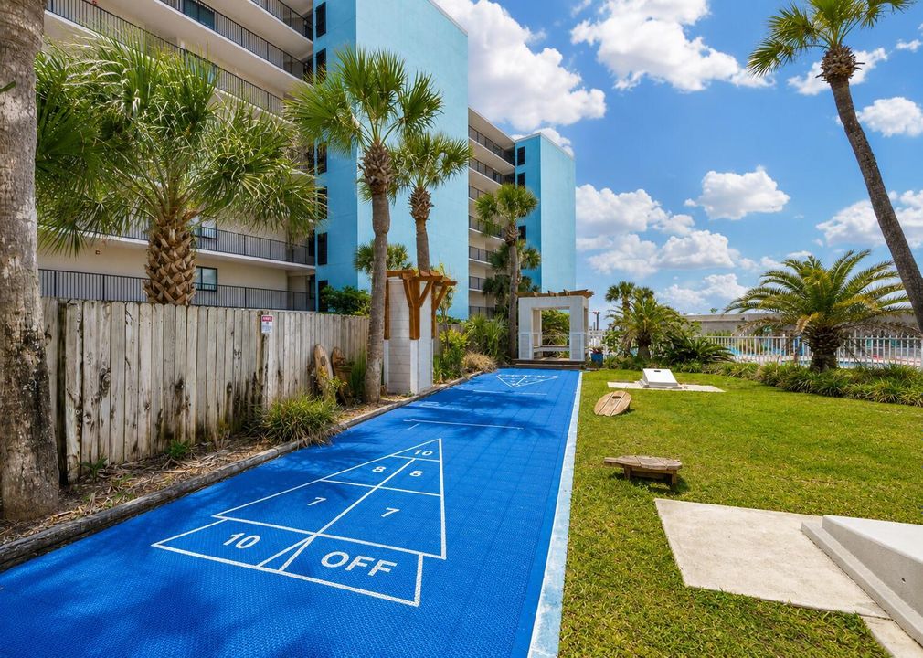 Top of the Gulf Amenities Shuffleboard