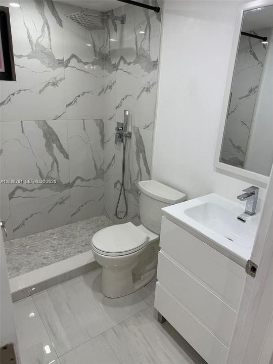 For Rent: $2,300 (2 beds, 2 baths, 812 Square Feet)