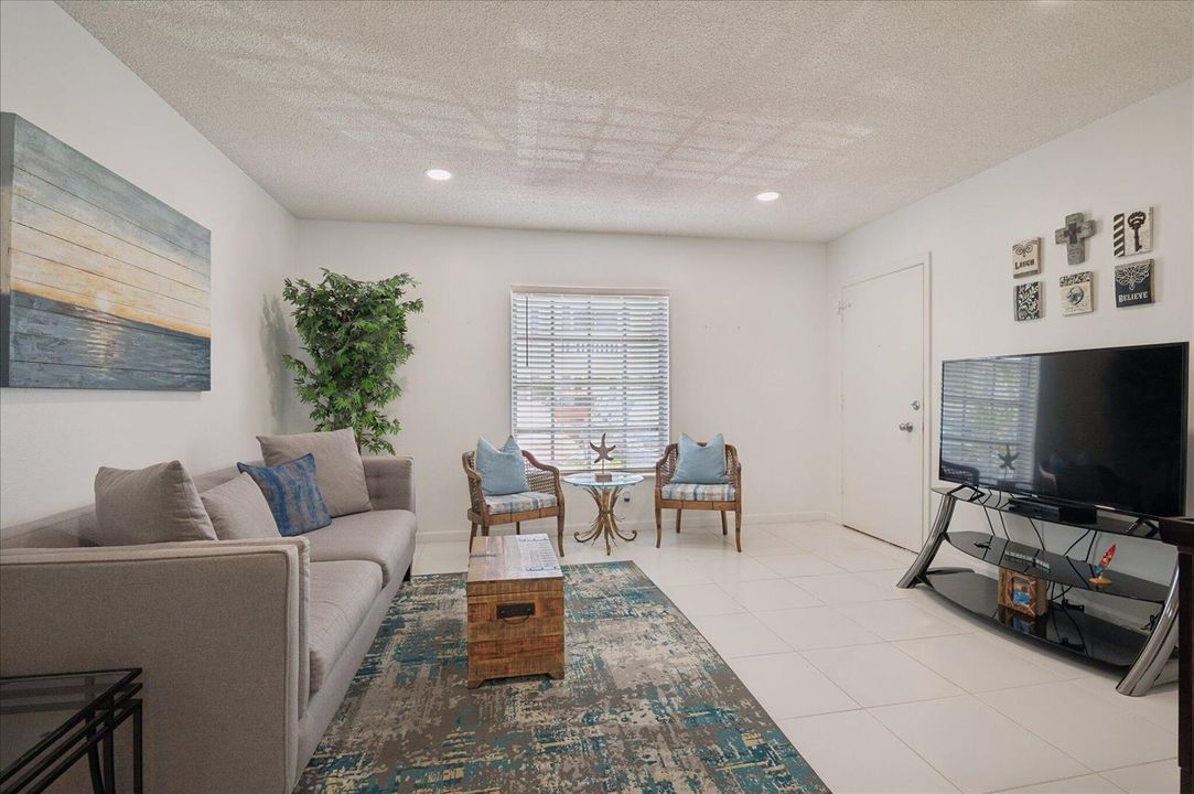03-Giacobbi-2210 NE 87th St #1211-3