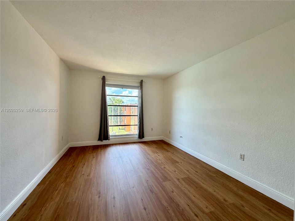 В аренду: $1,850 (1 спален, 1 ванн, 760 Квадратных фут)