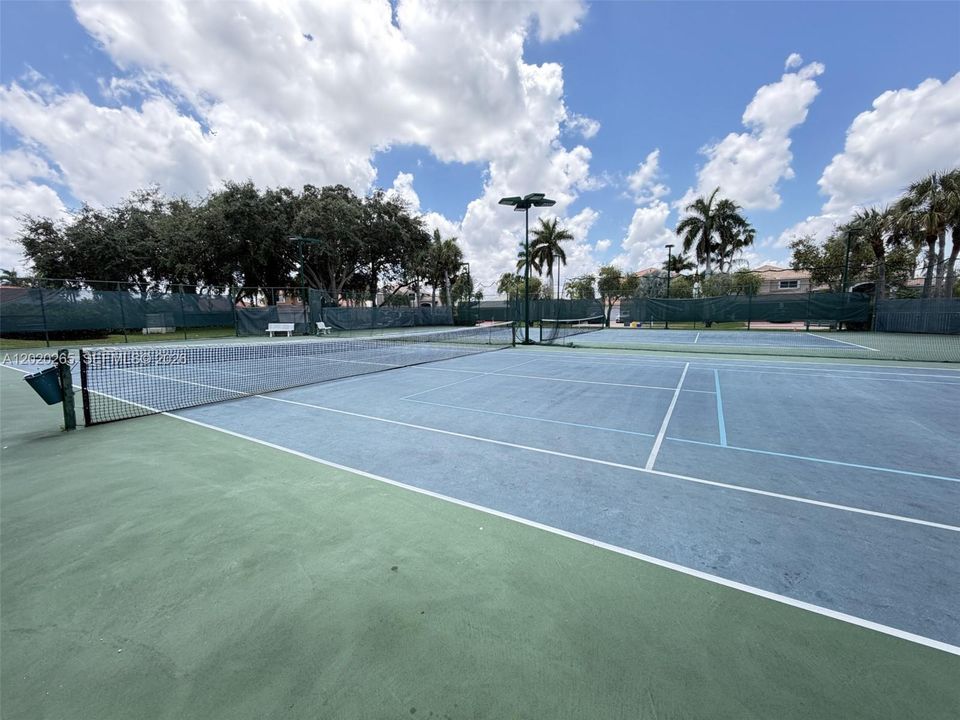 For Sale: $1,200,000 (4 beds, 3 baths, 2676 Square Feet)