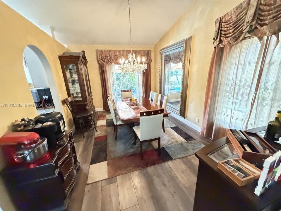 For Sale: $1,200,000 (4 beds, 3 baths, 2676 Square Feet)