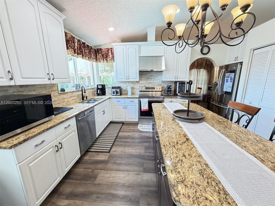 For Sale: $1,200,000 (4 beds, 3 baths, 2676 Square Feet)