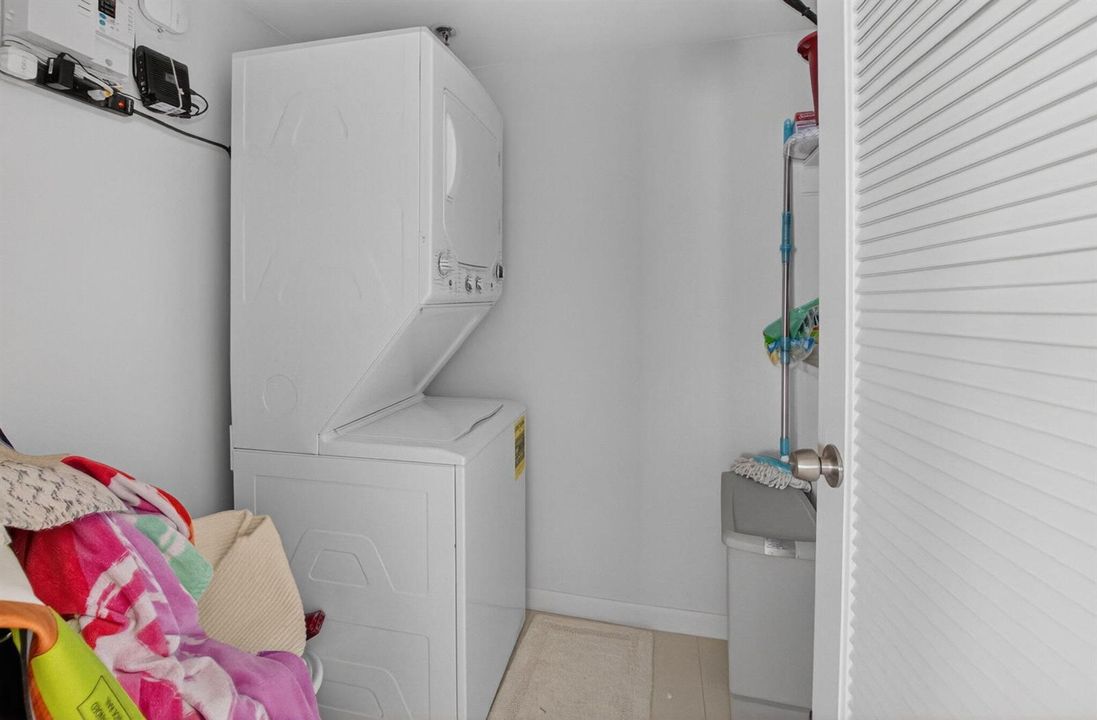14 Laundry Room