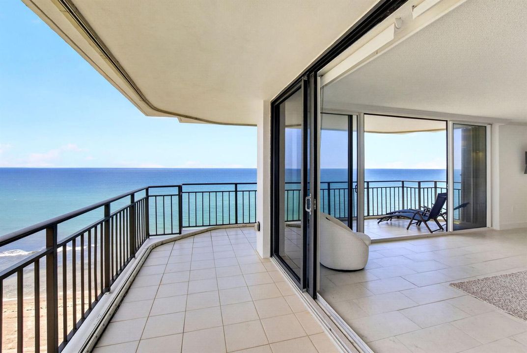 15 Wrap around balcony