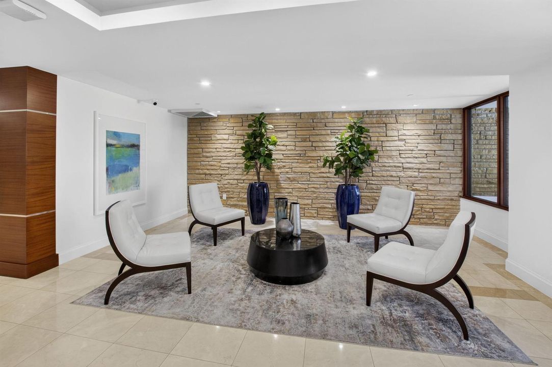 25 Ocean Pines Lobby