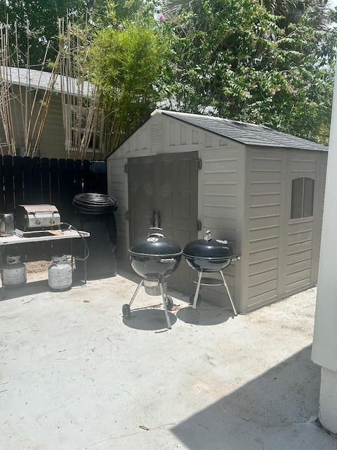 grills