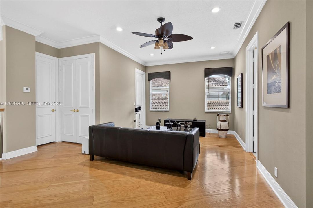 For Sale: $3,799,000 (4 beds, 5 baths, 4465 Square Feet)