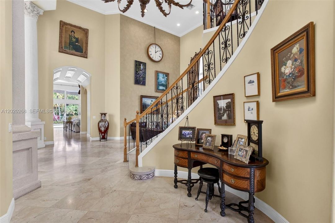 For Sale: $3,799,000 (4 beds, 5 baths, 4465 Square Feet)