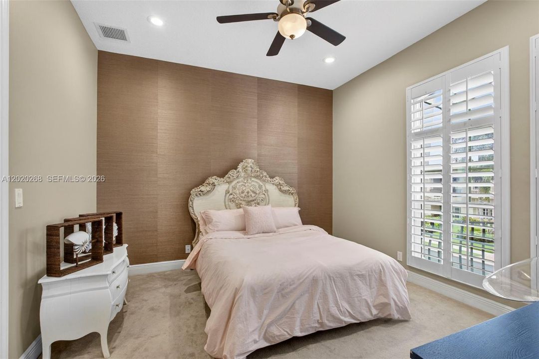 For Sale: $3,799,000 (4 beds, 5 baths, 4465 Square Feet)