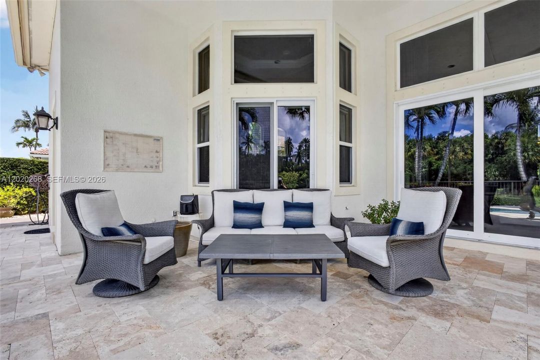 For Sale: $3,799,000 (4 beds, 5 baths, 4465 Square Feet)