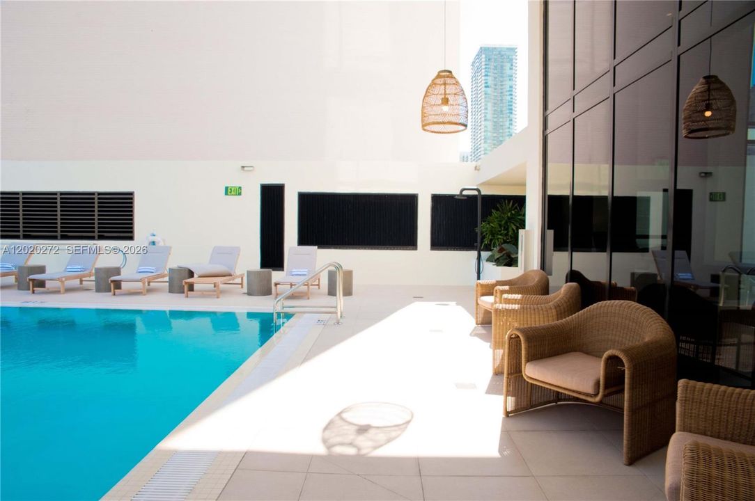 En Venta: $459,999 (0 camas, 1 baños, 392 Pies cuadrados)