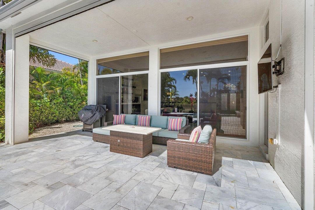 Covered Patio Area with Phantom Screen
