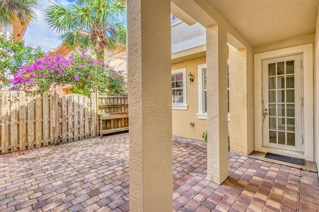 44-web-or-mls-5D1A8201_HDR