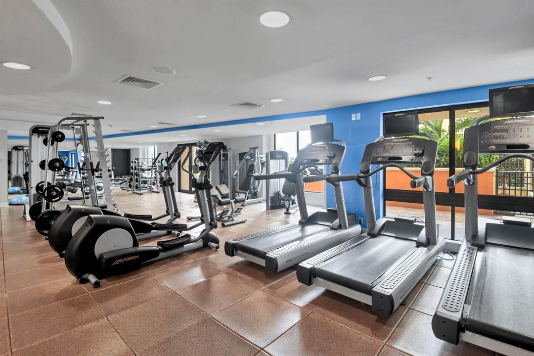 110 N Federal Hwy 734 Fort Lauderdale -1