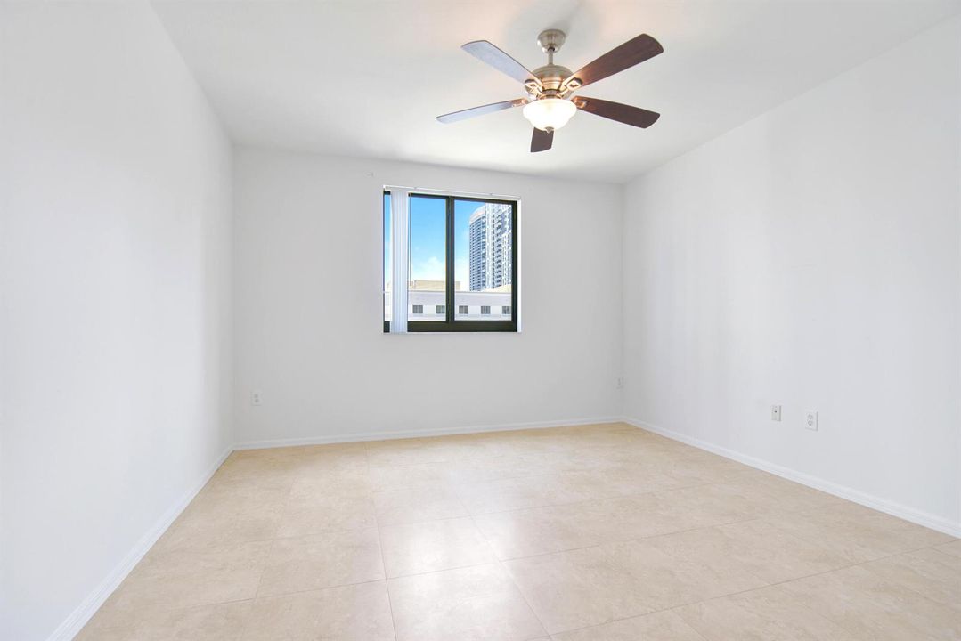 110 N Federal Hwy 734 Fort Lauderdale -4