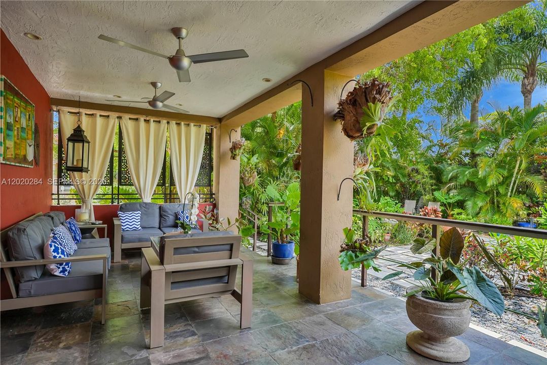 For Sale: $1,900,000 (4 beds, 3 baths, 2475 Square Feet)