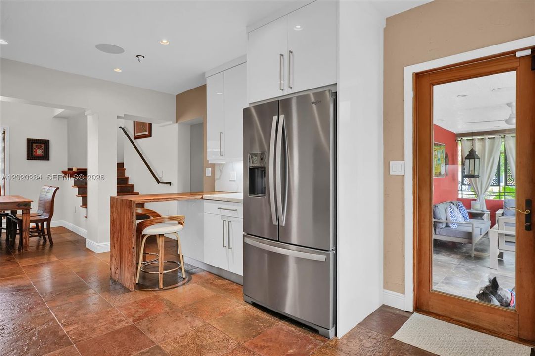 For Sale: $1,900,000 (4 beds, 3 baths, 2475 Square Feet)