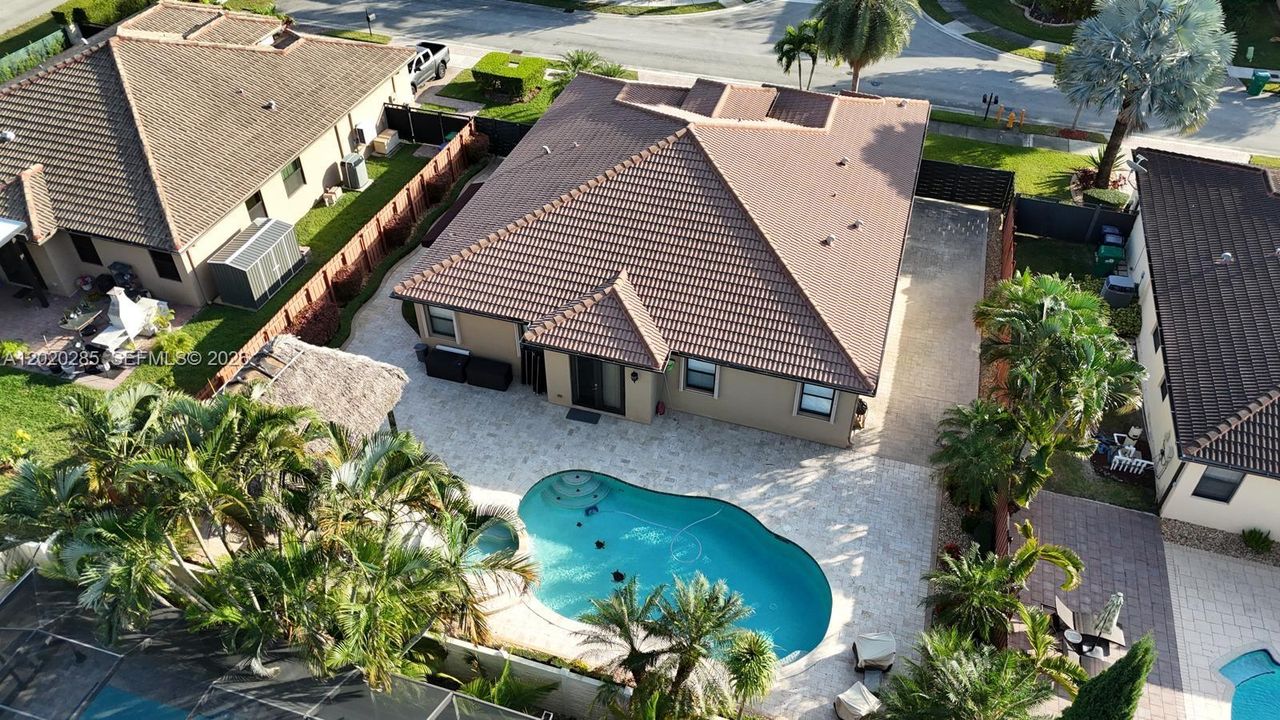 For Sale: $950,000 (4 beds, 3 baths, 2293 Square Feet)