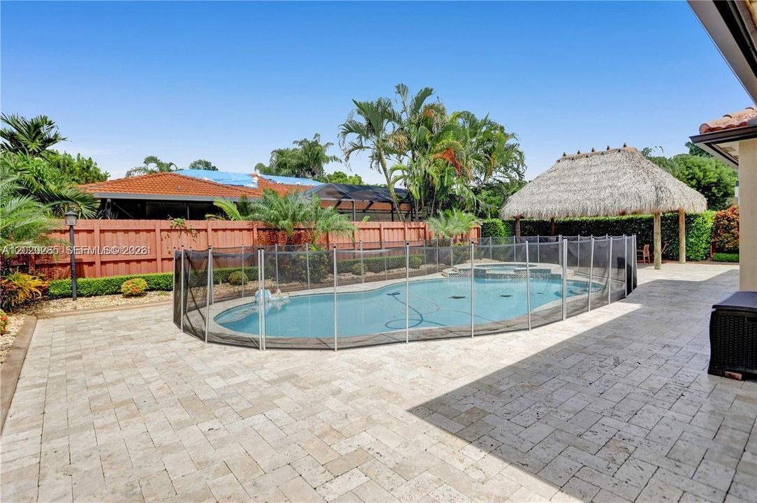 For Sale: $950,000 (4 beds, 3 baths, 2293 Square Feet)