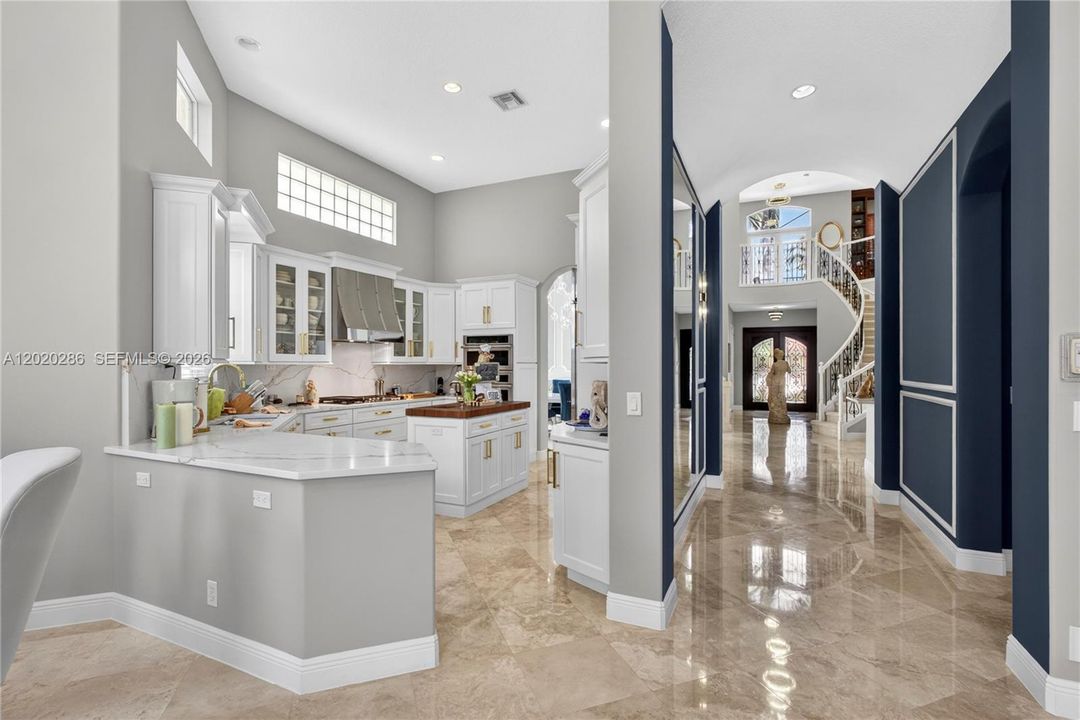 For Sale: $3,799,000 (4 beds, 5 baths, 4465 Square Feet)