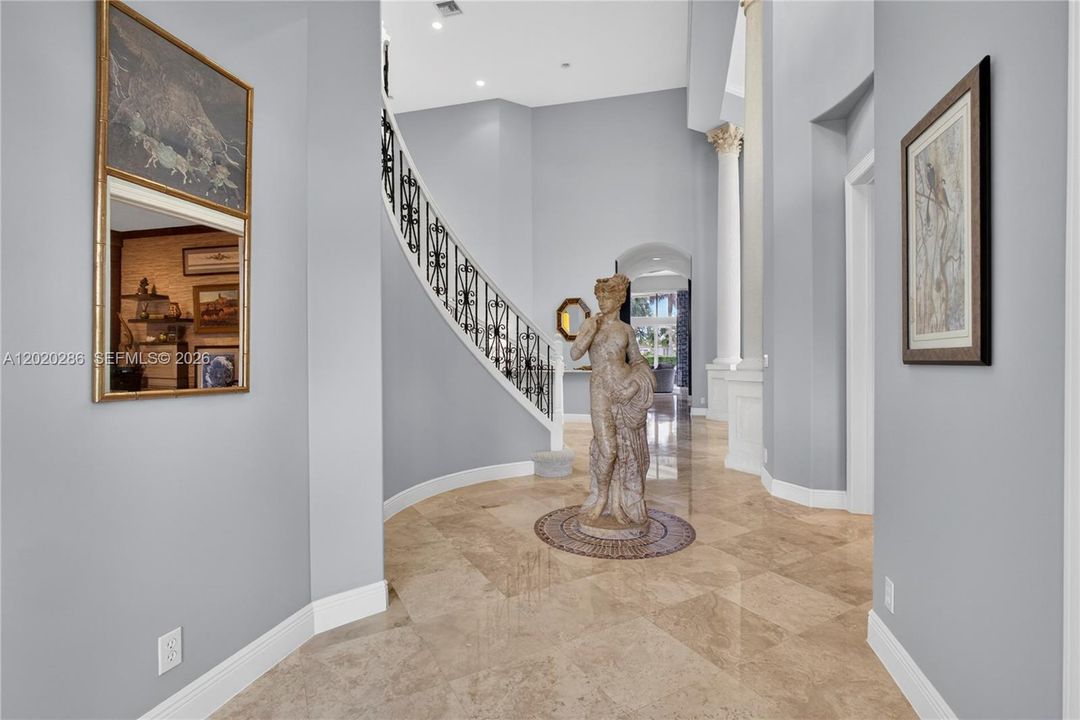 For Sale: $3,799,000 (4 beds, 5 baths, 4465 Square Feet)