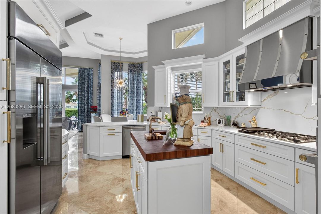 For Sale: $3,799,000 (4 beds, 5 baths, 4465 Square Feet)