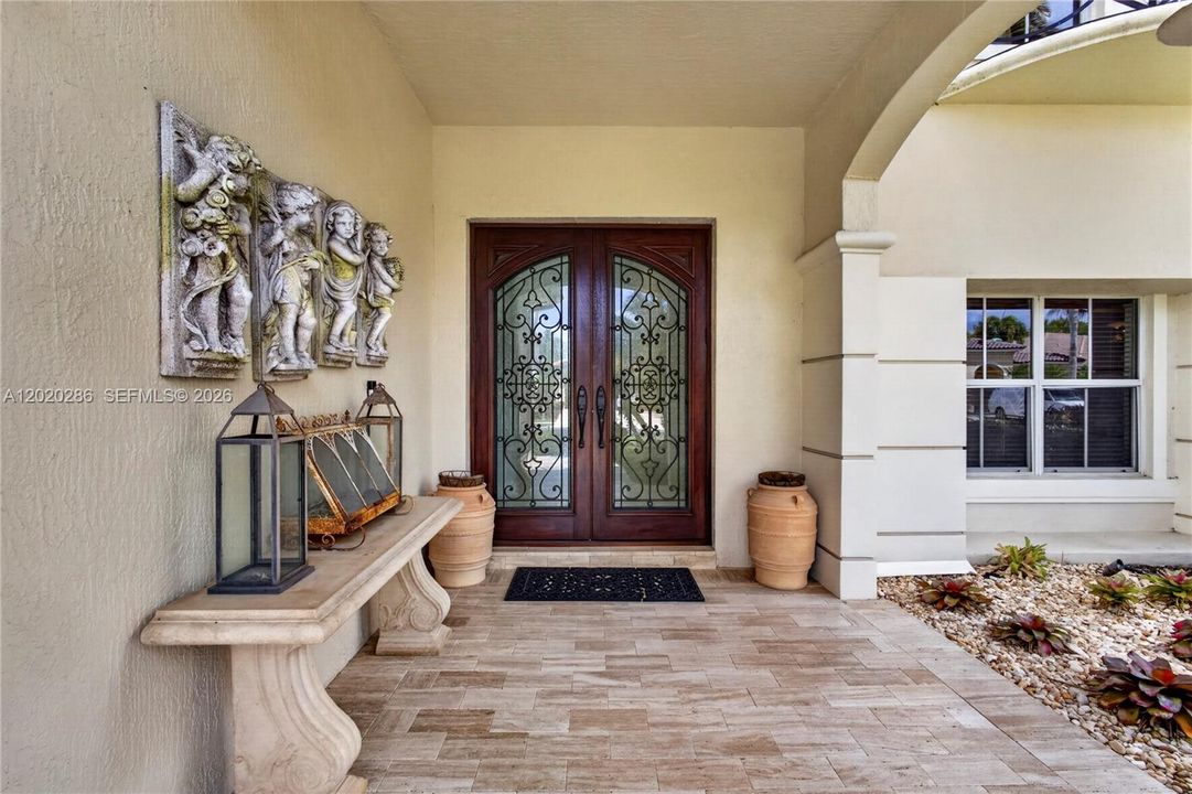 For Sale: $3,799,000 (4 beds, 5 baths, 4465 Square Feet)