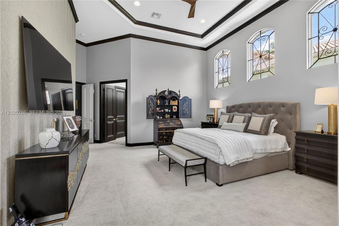 For Sale: $3,799,000 (4 beds, 5 baths, 4465 Square Feet)