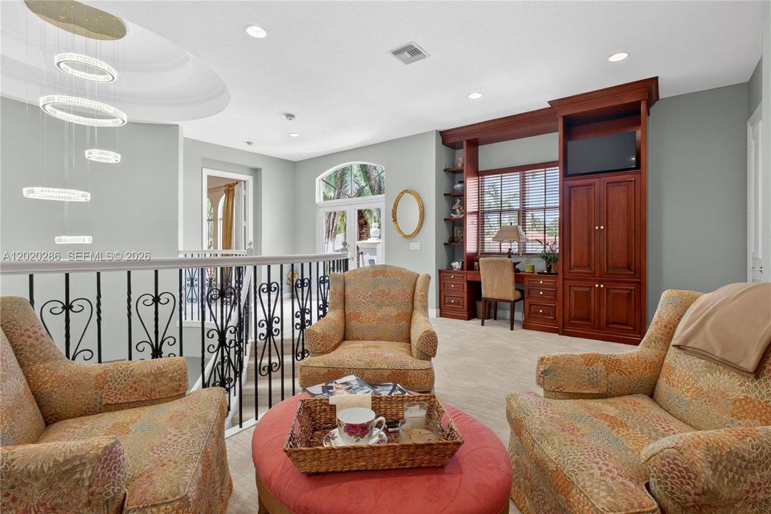 For Sale: $3,799,000 (4 beds, 5 baths, 4465 Square Feet)