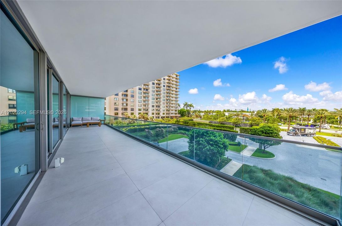 For Rent: $19,900 (2 beds, 2 baths, 1704 Square Feet)