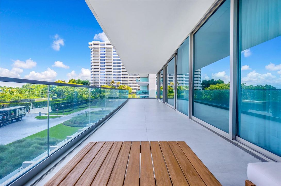 For Rent: $19,900 (2 beds, 2 baths, 1704 Square Feet)