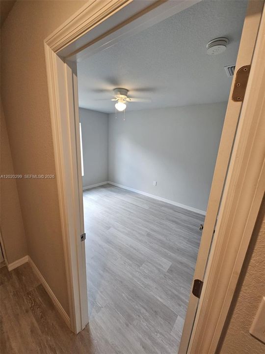 For Rent: $1,550 (3 beds, 2 baths, 1272 Square Feet)