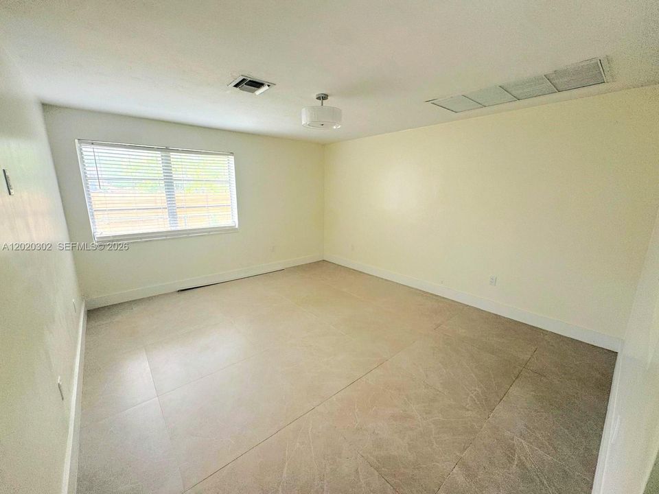 For Rent: $4,200 (3 beds, 2 baths, 2580 Square Feet)