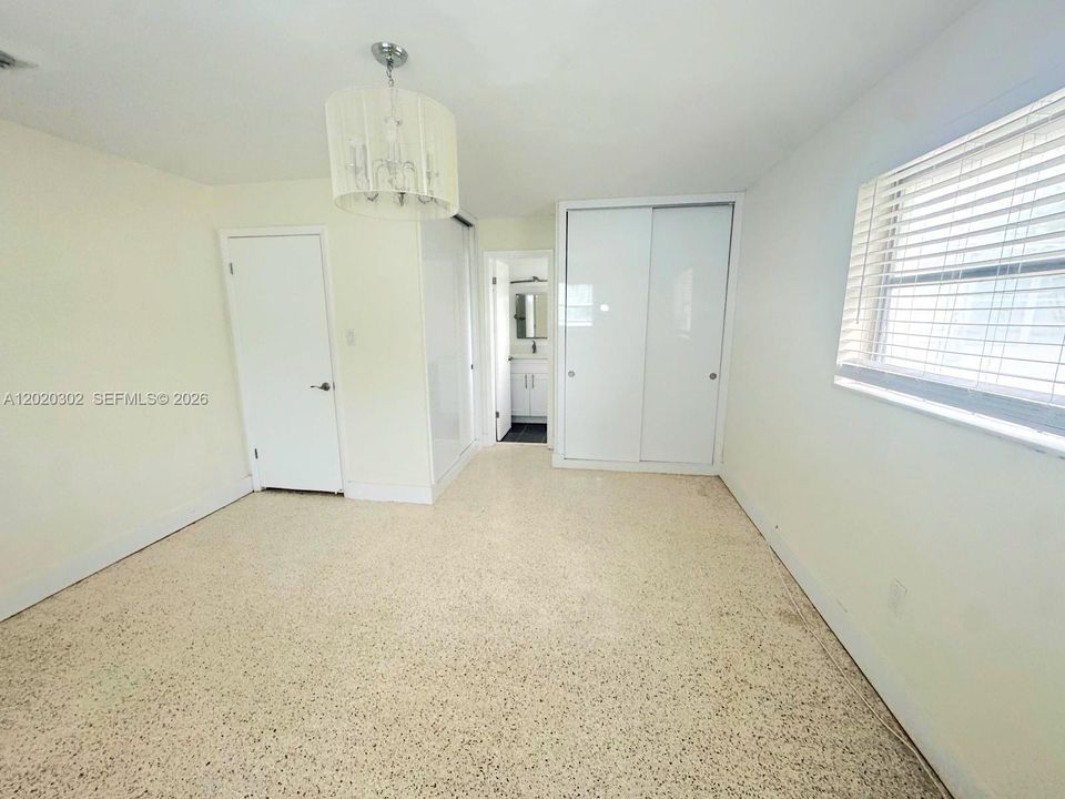 For Rent: $4,200 (3 beds, 2 baths, 2580 Square Feet)