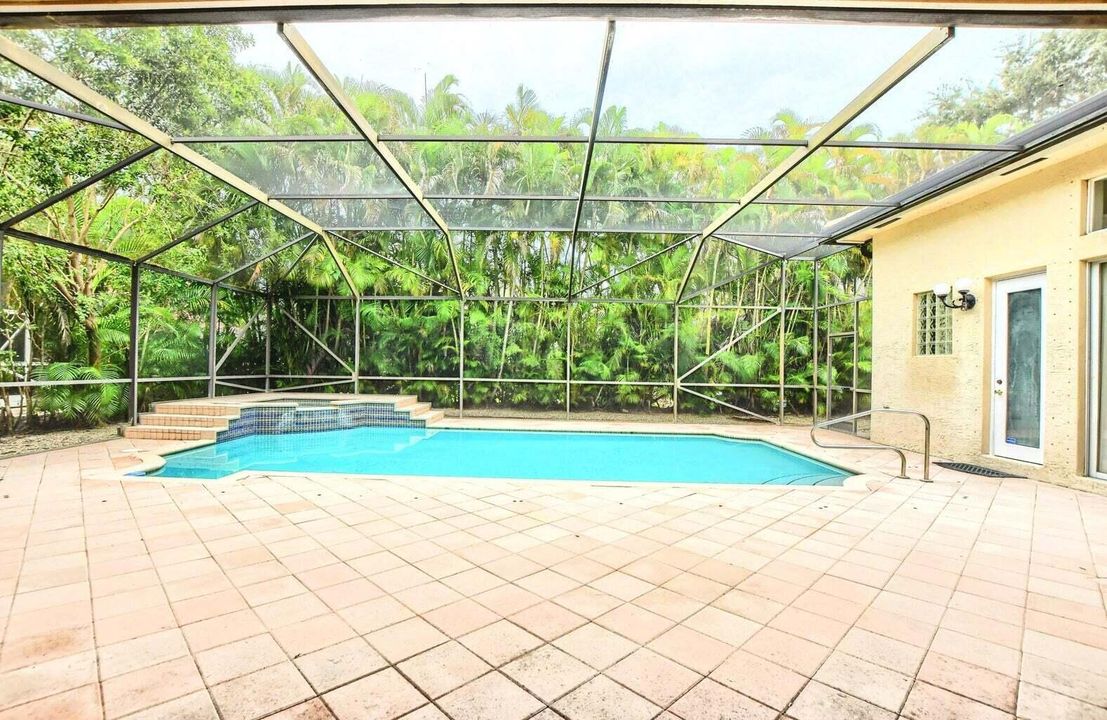 19474 Saturnia Lakes Drive