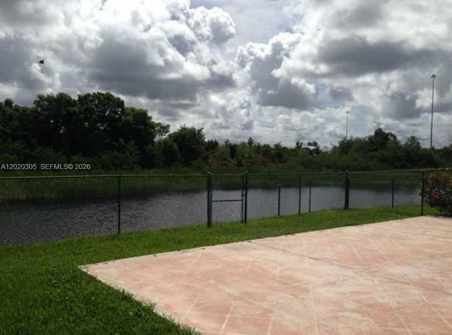 En Renta: $3,800 (3 camas, 2 baños, 1717 Pies cuadrados)