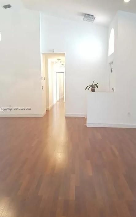 En Renta: $3,800 (3 camas, 2 baños, 1717 Pies cuadrados)