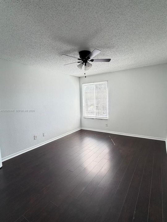 For Rent: $2,300 (2 beds, 2 baths, 1105 Square Feet)