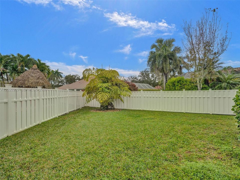 For Sale: $885,000 (4 beds, 3 baths, 2661 Square Feet)